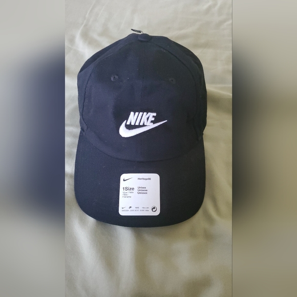 Classic Nike Heritage86 Hat - Adult Unisex - One Size - New With Tags - Picture 1 of 5